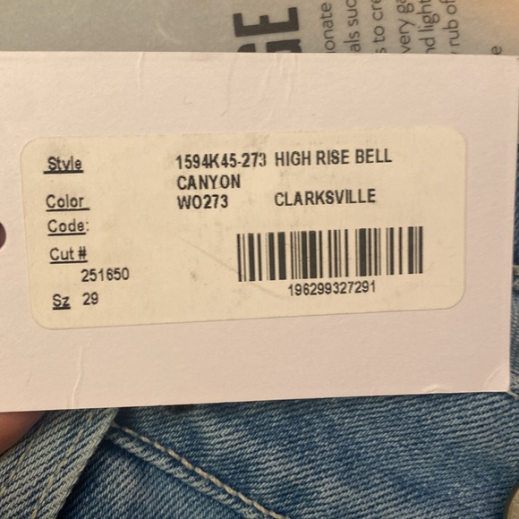 Paige Denim flare light wash jeans - Picture 6 of 6